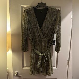 MOVING SALE | Simply Vera Shimmering Gold Dress